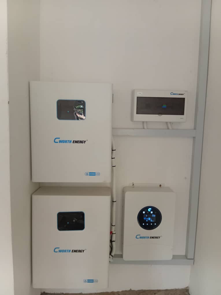 6kVA hybrid inverter with 10kWh lithium battery bank installed by NilePhase Energy